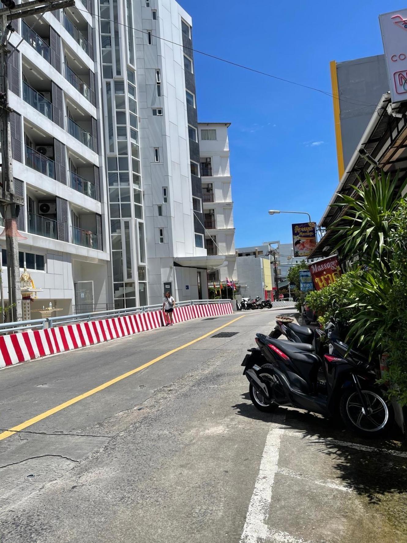 Elephant Room Patong Ngoại thất bức ảnh