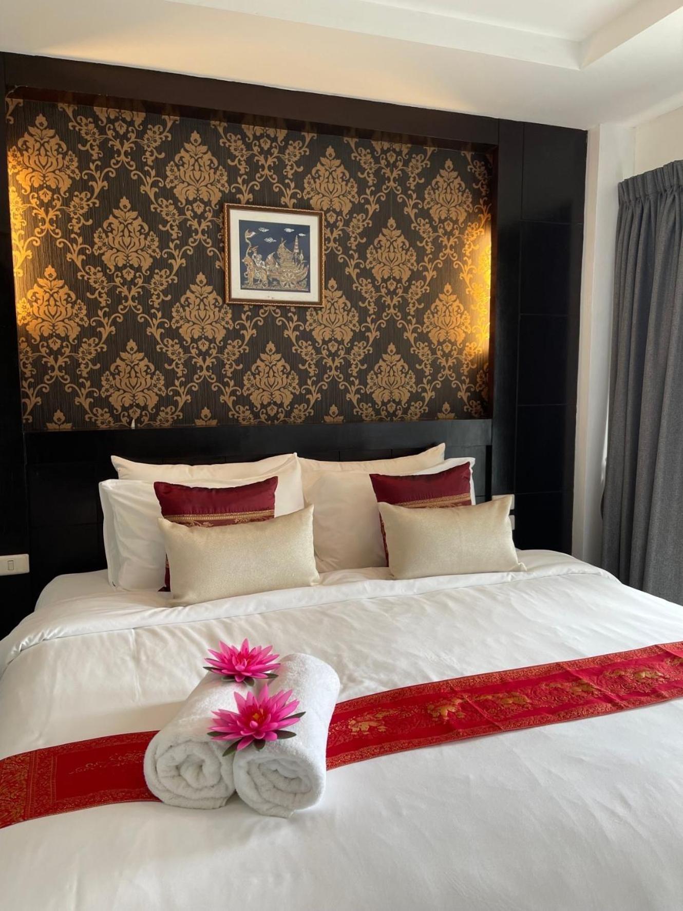 Elephant Room Patong Ngoại thất bức ảnh